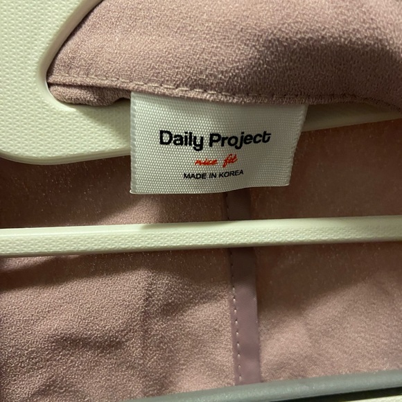 Pink blazer ( suitable for spring) - Picture 4 of 6